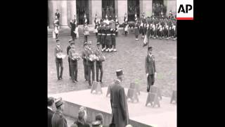 SYND 15 3 68 FRENCH MILITARY CHIEF FUNERAL IN PARIS [upl. by Herbst]