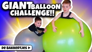 MET ONS HELE LICHAAM IN EEN BALLON 🎈 Giant balloon challenge  DE BAKKERTJES 188 [upl. by Louanne381]