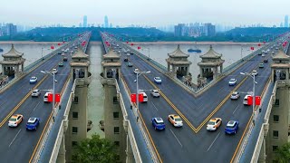 The Wuhan Yangtze River Bridge A Triumph of Engineering and Resilience [upl. by Artie]