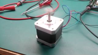 Prueba Motor Paso a Paso  L297  IR2104  4500 RPM [upl. by Euqinehs]