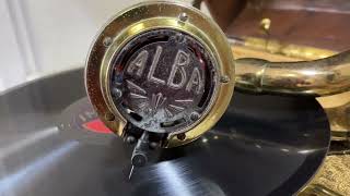 Follow Your Uncle Bob  Florrie Forde  1931  Alba 505 Gramophone [upl. by Ahearn]