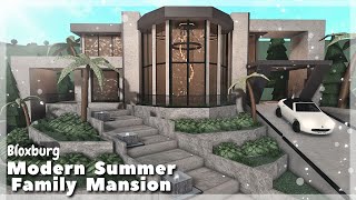 BLOXBURG Modern Summer Family Mansion Speedbuild  Roblox House Build [upl. by Nylia]