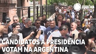 Candidatos à presidência votam na Argentina [upl. by Ytisahc]