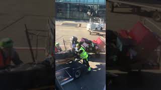 Icelandair Baggage Handlers vs Triathlon Bike [upl. by Vieva]