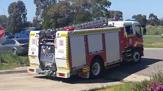 HILO amp AIR HORN  Kalkallo Pumper Turning Out from Open Day C1 [upl. by Gomar]