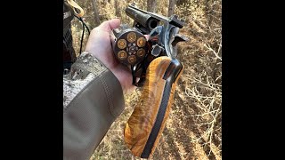 HANDGUN HUNTING  Whitetail with Smith amp Wesson Model 57 [upl. by Clarke]