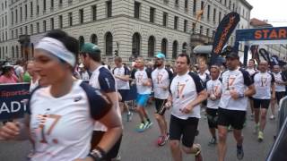 39 SportScheck Stadtlauf München 2017 Start Halbmarathon 3 Gruppe [upl. by Tomkiel]