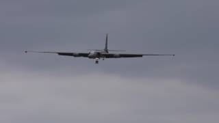 U2 Landing RIAT FAIRFORD 2017 [upl. by Gardner]