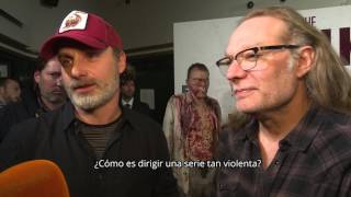 Los actores de The Walking Dead revolucionan Madrid  Diez Minutos [upl. by Latsyrk852]