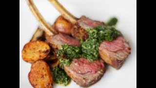 Come preparare un carrè di agnello con salsa alla menta  videoricetta per Pasqua [upl. by Eidnil335]