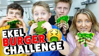 BURGER mit Fischeier Schlümpfe Marmelade amp Krabbenfleisch 😁EKLIG TipTapTube Family 👨‍👩‍👦‍👦 [upl. by Abla]