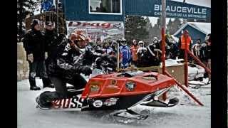 DRAG DE MOTONEIGE ANTIQUE BAUCEVILLEQUEBEC 2013 [upl. by Nitsreik476]