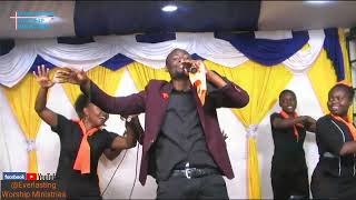 The BEST KENYAN SWAHILI PRAISE SONGSUinuliwe BWANA wa mabwanaBwana Yesu Anameremeta [upl. by Llebiram267]