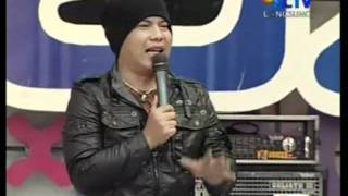 Wali  Nenekku Pahlawanku Live Performed di INBOX 2411 Courtesy SCTV [upl. by Ettennil]