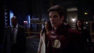 The Flash S2EP15  Opening Scene [upl. by Pul]