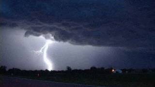 Supercell Thunderstorm amp Evening Lightning McCook NE June 8th 2007 [upl. by Zachery]