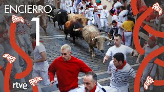 PRIMER ENCIERRO de San Fermín 2022  Toros de Joaquín Núñez del Cuvillo [upl. by Niveg661]