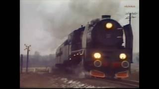 Poland Wielkopolskie 1991 Pt47 65 crossing with Ol49 at Kargowa station [upl. by Lambert]