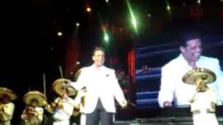 LUIS MIGUEL MARIACHI POPURRI GIRA COMPLICES 2009 AUDITORIO NACIONAL [upl. by Eimrots]