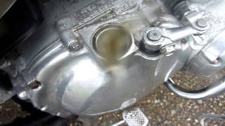 Suzuki GS1100G 2nd Clutch Instal [upl. by Diarmit800]