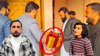 Eisa khan rala gifts rawral🥰  1M celebration party  Naeem aw Rameez [upl. by Cross]