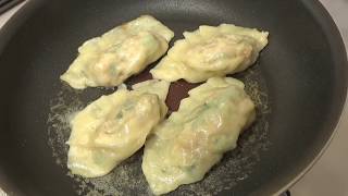 How to make japanese gyozapanfried dumpling餃子の作り方 [upl. by Eadrahs977]