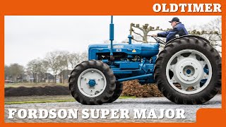 Fordson Super Major met Roadlessvoorwielaandrijving [upl. by Ettennad]