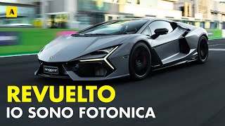 Toglie il fiato con 1015 CV…  Lamborghini REVUELTO [upl. by Artus656]