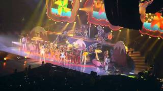 Katy Perry  California Gurls  California Dreams Tour  Nottingham  5 nov 2011 [upl. by Aral118]