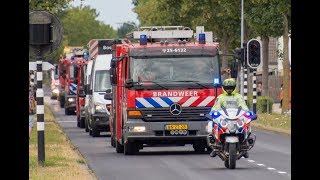 Optocht Brandweerdag 2018 heel veel sirenes Almere [upl. by Renzo]