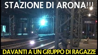 Stazione di ARONA SCARICA ELETTRICA DAVANTI A UN GRUPPO DI RAGAZZE [upl. by Osyth268]