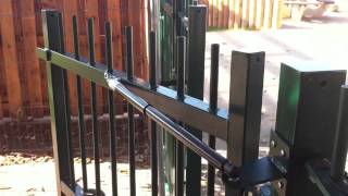 Gate Closer  Simple effective closer for chain link gates It Works [upl. by Anivram]