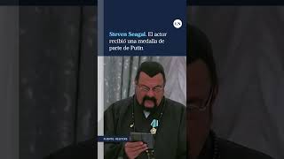 El actor Steven Seagal fue condecorado por Putin y criticó a Occidente por la guerra en Ucrania [upl. by Uzziel]