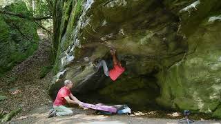 Varazze boulder explorer quotLa grotta di Pandoraquot Sergio Carrara [upl. by Malonis]