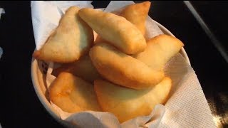 Panzerotti o frittelle pugliesi ricetta tradizione mangiar sano Monopoli Puglia Italia [upl. by Acissj]