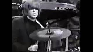 The Byrds live Mr Tambourine Man 1965 TV Debut [upl. by Bigner]