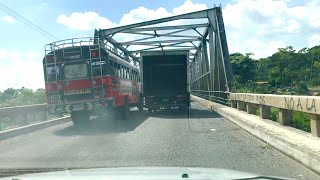 2 CAMIONETAS ESMERALDAS PELEANDO PASAJE  Rumbo a XELA 214 [upl. by Yalc516]