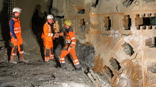 Erster Durchschlag SemmeringBasistunnel [upl. by Ecnerrat]