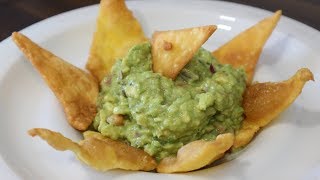 COMO HACER GUACAMOLE CON NACHOS O TOTOPOS CASEROS la mejor receta de picoteo viva mexico [upl. by Avelin]