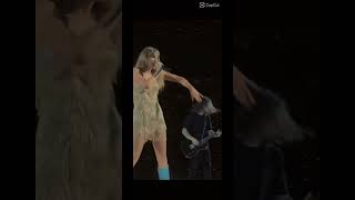 Taylor swift TaylorSwift taylorswifthockeybro [upl. by Aaren]