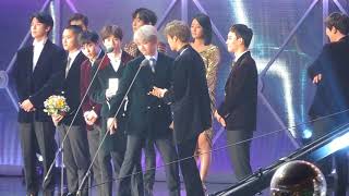 FANCAM 직캠 171202 EXO 엑소 Best Dance Performance Speech amp Baek Dancing Melon Music Awards 멜론 뮤직 어워드 [upl. by Amliv]