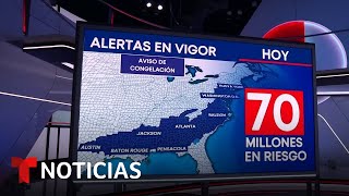 El fenómeno meteorológico que está provocando frío extremo en el 80 de EEUU  Noticias Telemundo [upl. by Helmut]