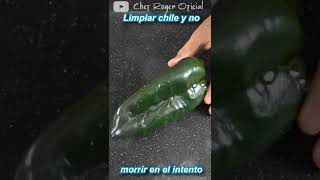 Como pelar chiles poblanos y no morir en el intento chefroger saludable chile [upl. by Htebasyle]