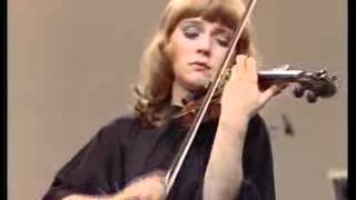 Gunhild Hoelscher Violine Tschaikowsky Violinkonzert DDur op 35  Finale [upl. by Suirad]