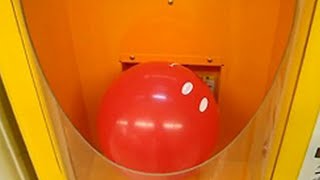 Japanese Balloon vending machine  風船自動販売機 [upl. by Nnaj]