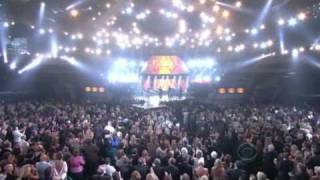 Brad Paisley  Old Alabama Live at the 46th Annual ACM Awards 2011 [upl. by Killen425]