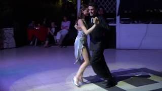 Andrea Vighi y Chiara benati  La Punalada di Juan DArienzo  Milonga del Don Chisciotte Bologna [upl. by Nettirb]