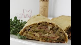 Video Krautstrudel mit Speck [upl. by Analart]