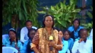 TEMOIGNAGE DE MAMAN DOMITILA 20131020214355446mp4 [upl. by Gracye]