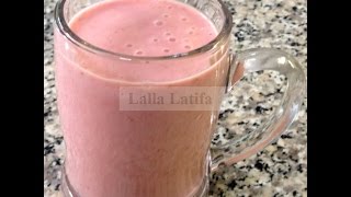 Smoothie aux fruits rouges et à la banane سموتي منعش بالفواكه الحمراء [upl. by Atnuahsal916]